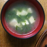 大根の葉と豆腐の創味シャンタンスープ